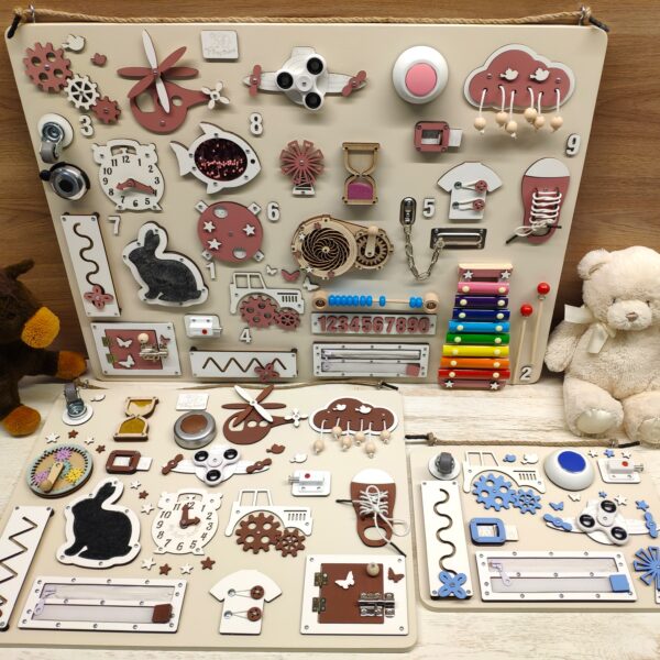 My busy board montessori